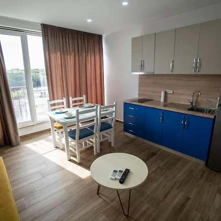 Tuttomondo Golem (Tirana)