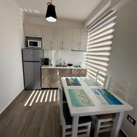 Tuttomondo Golem (Tirana)