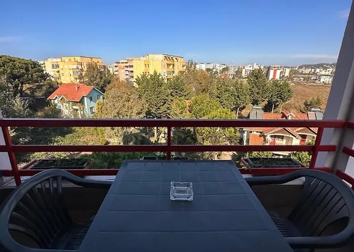 Tuttomondo * Golem (Tirana)