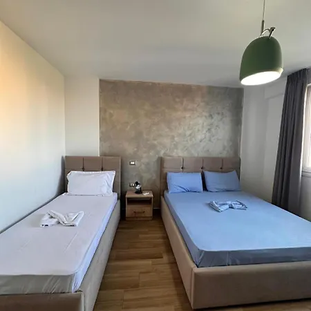 Tuttomondo * Golem (Tirana)