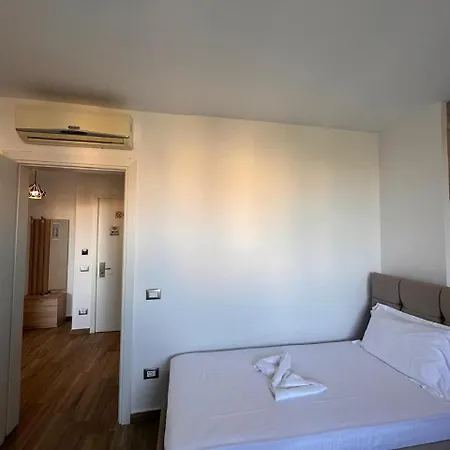 Tuttomondo Lägenhet *